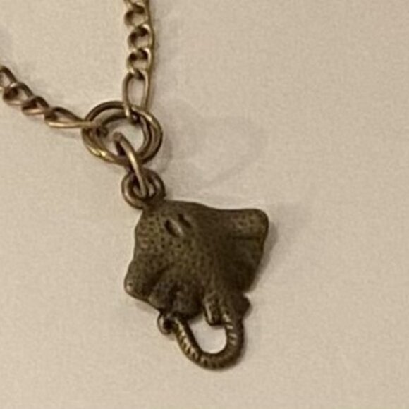 NEW Manta Ray/Stingray Brass necklace - Picture 1 of 2